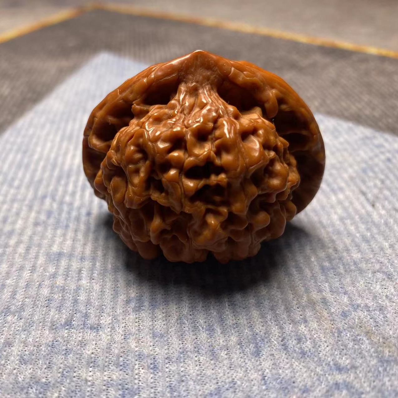 文玩核桃     直播间选货   一物一拍  管帽 白狮子  四座楼 