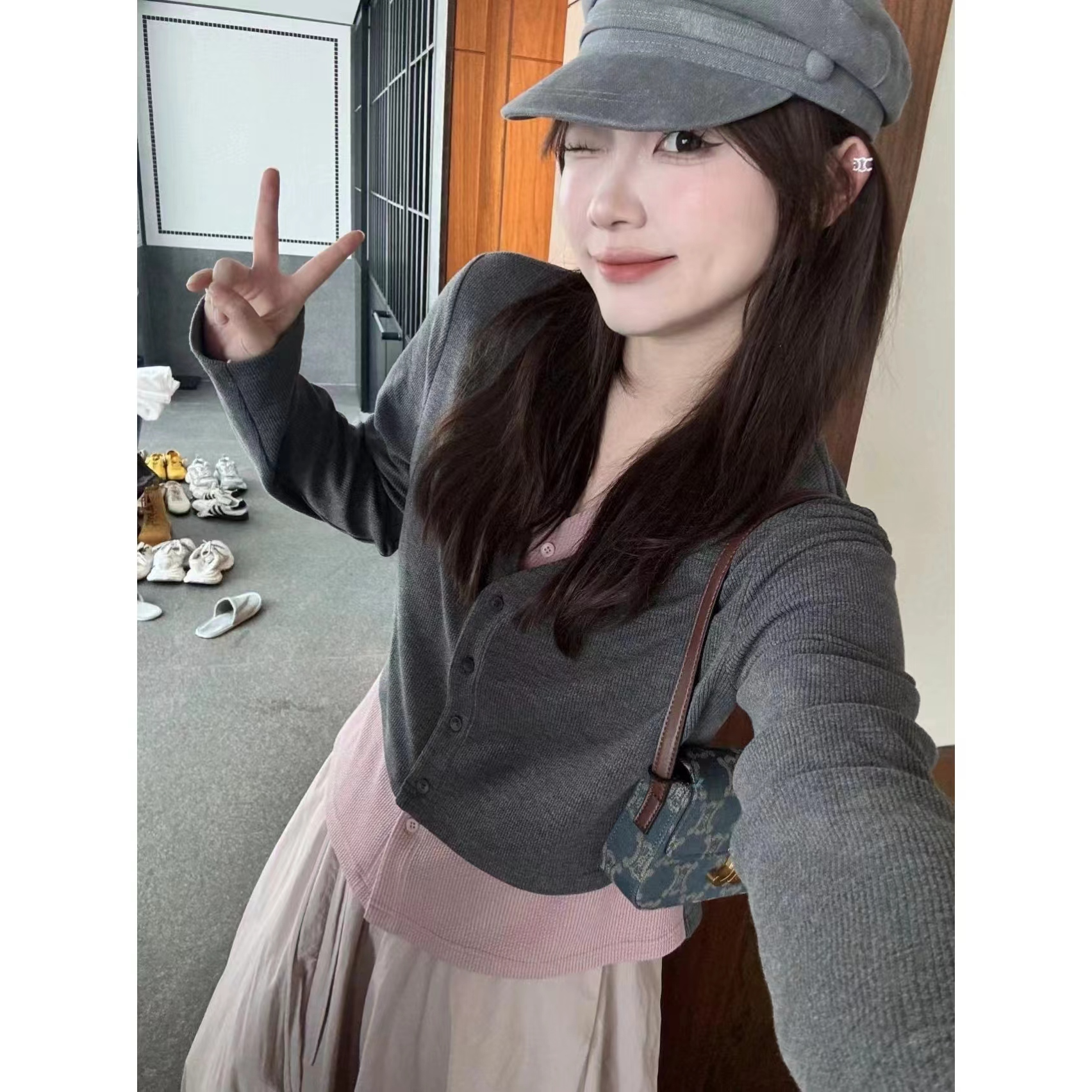 晶咕【撞色格调】韩系假两件V领拼接欧若风撞色长袖上衣针织假两件