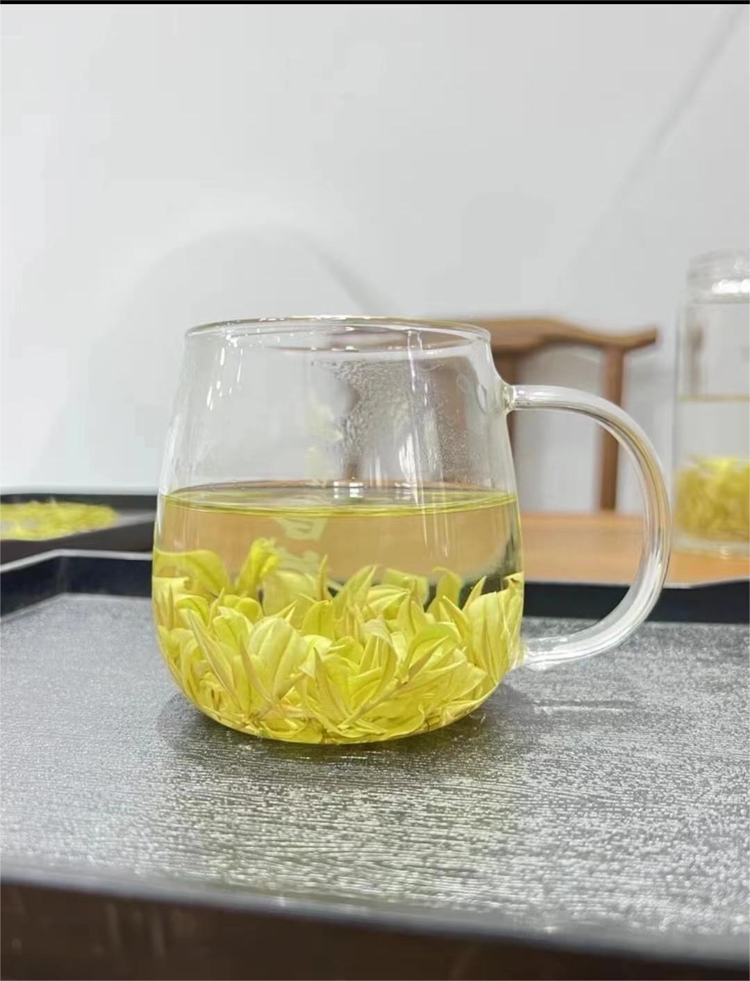 2025年新茶 N1款  奶香黄金芽   头采米粒 白透发光