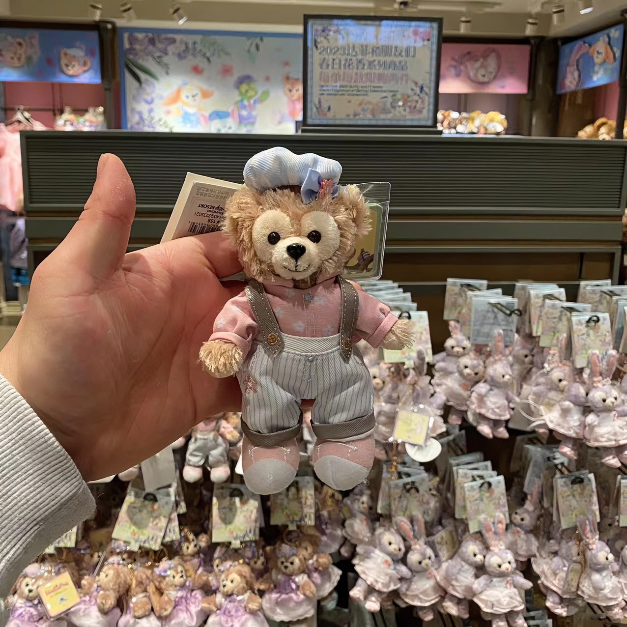 迪士尼新春达菲玫玫包包挂件可爱毛绒女生钥匙扣(代购正品）