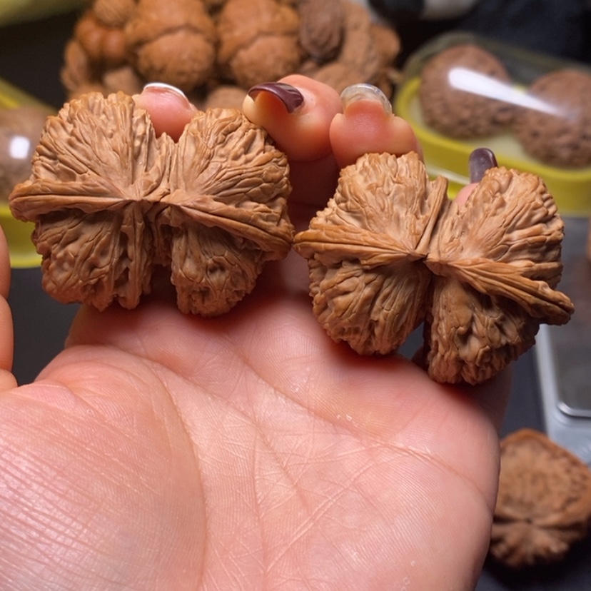 【闪购商品】文玩核桃吊坠贪****～