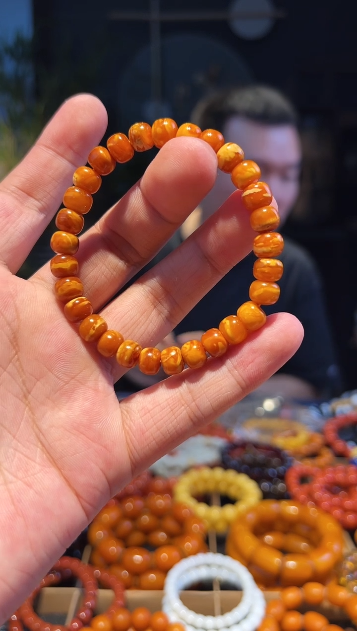 【闪购商品】蜜蜡手串未镶嵌8+(花蜡串)