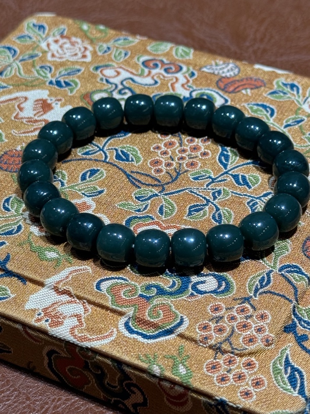 和田玉且末山料蓝调手串
