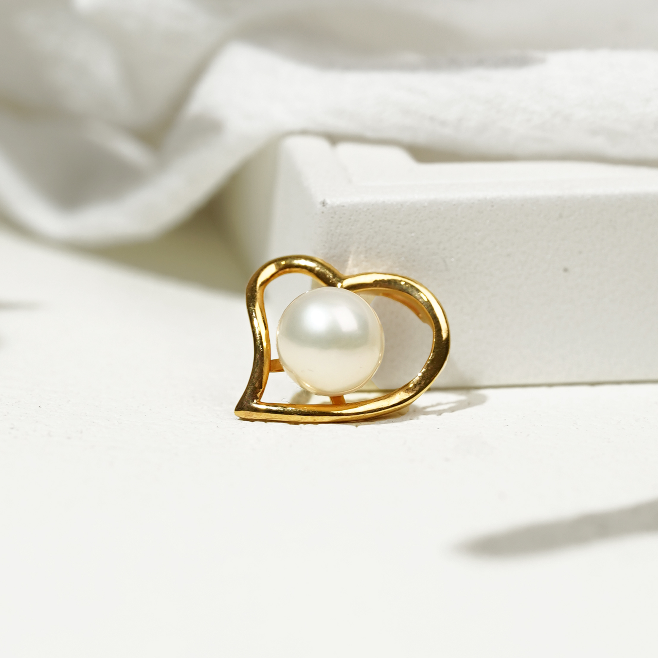 【玉赢-典藏】18K金大珍珠爱心吊坠- GZ0043