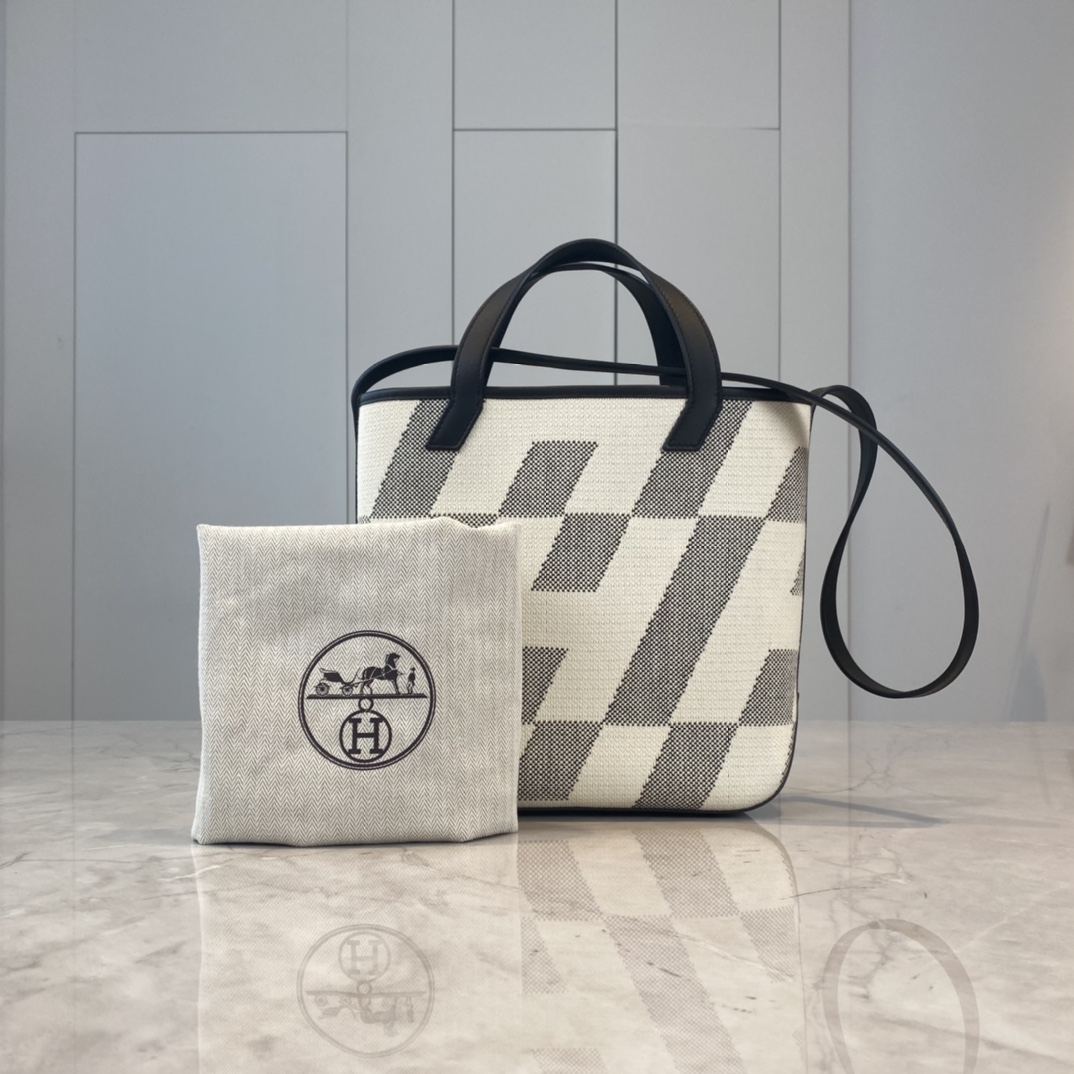 95新 Hermes/爱马仕 hermes 27新款tote购物袋/99新/NB8308