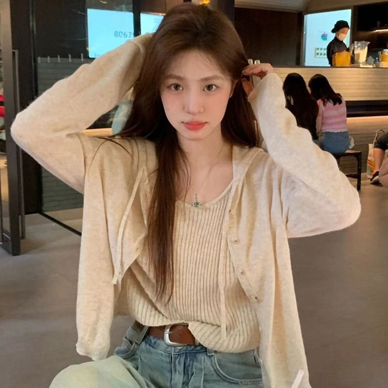 假两件连帽针织开衫女2025新款早初秋装慵懒风短款上衣设计感小众