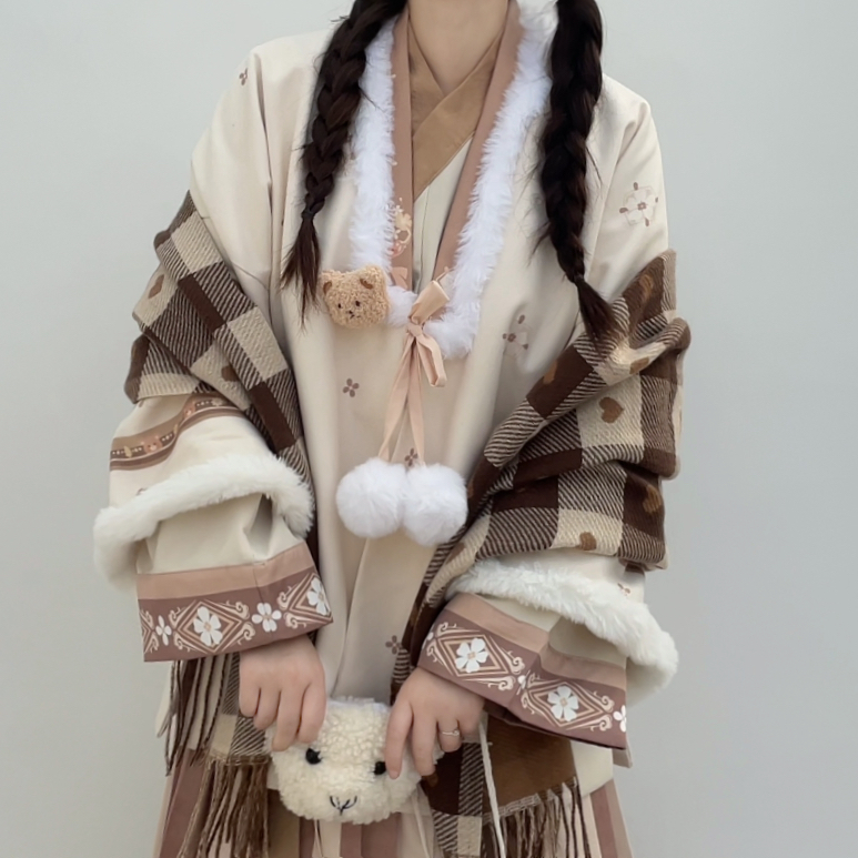 茵卡蕾可可熊原创改良明制汉服女加厚秋冬汉元素日常通勤上班可穿