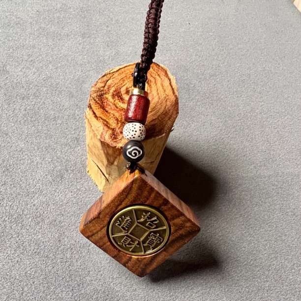 海南黄花梨招财进宝小挂件（多样性，发一）