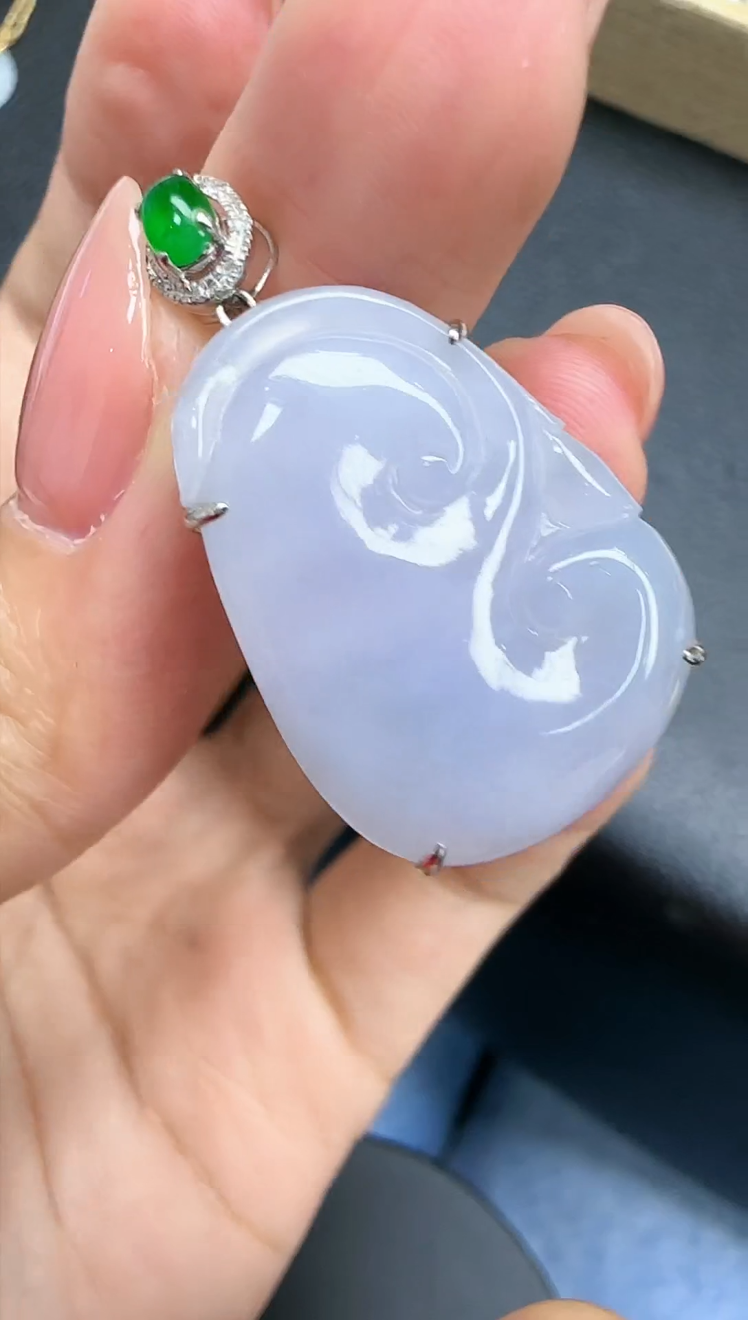 【闪购商品】翡翠颈饰未镶嵌珠宝玉石