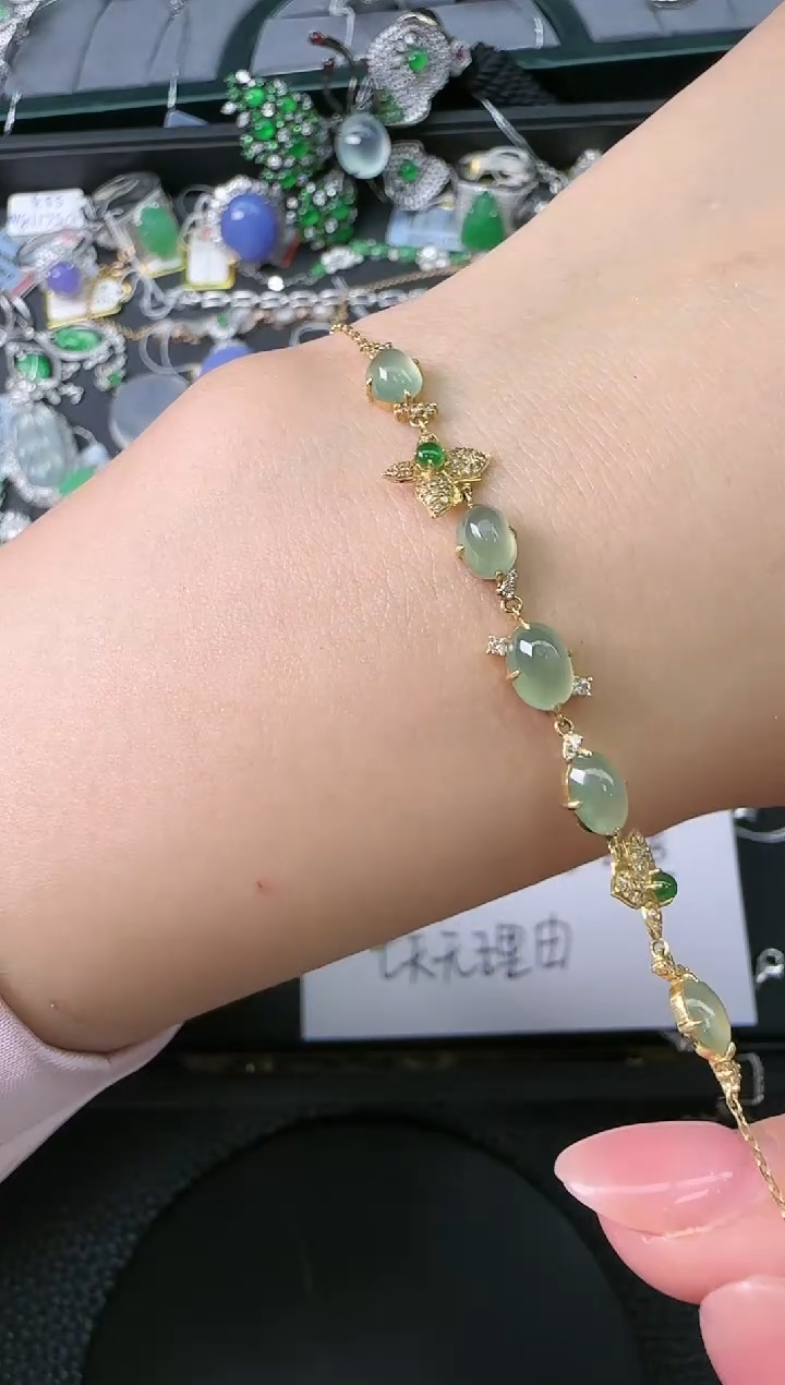 【闪购商品】翡翠颈饰18K金镶嵌珠宝玉石S63