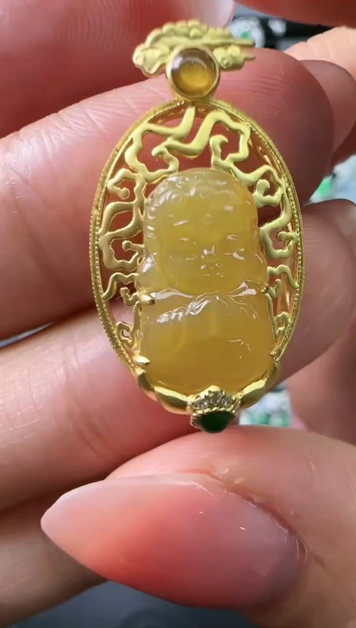 【闪购商品】翡翠颈饰18K金镶嵌珠宝玉石S