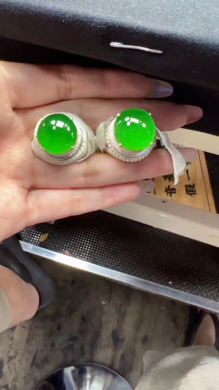 【闪购商品】定制翡翠未镶嵌蛋面1