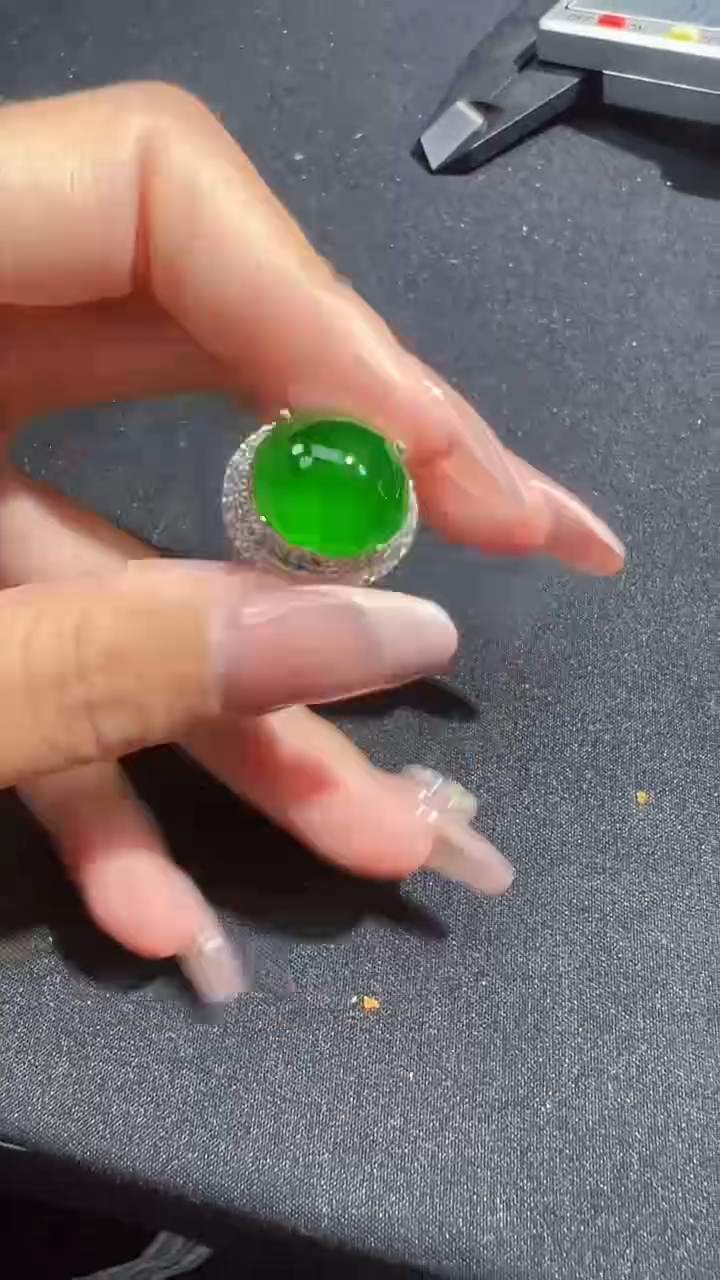 【闪购商品】定制翡翠未镶嵌蛋面1