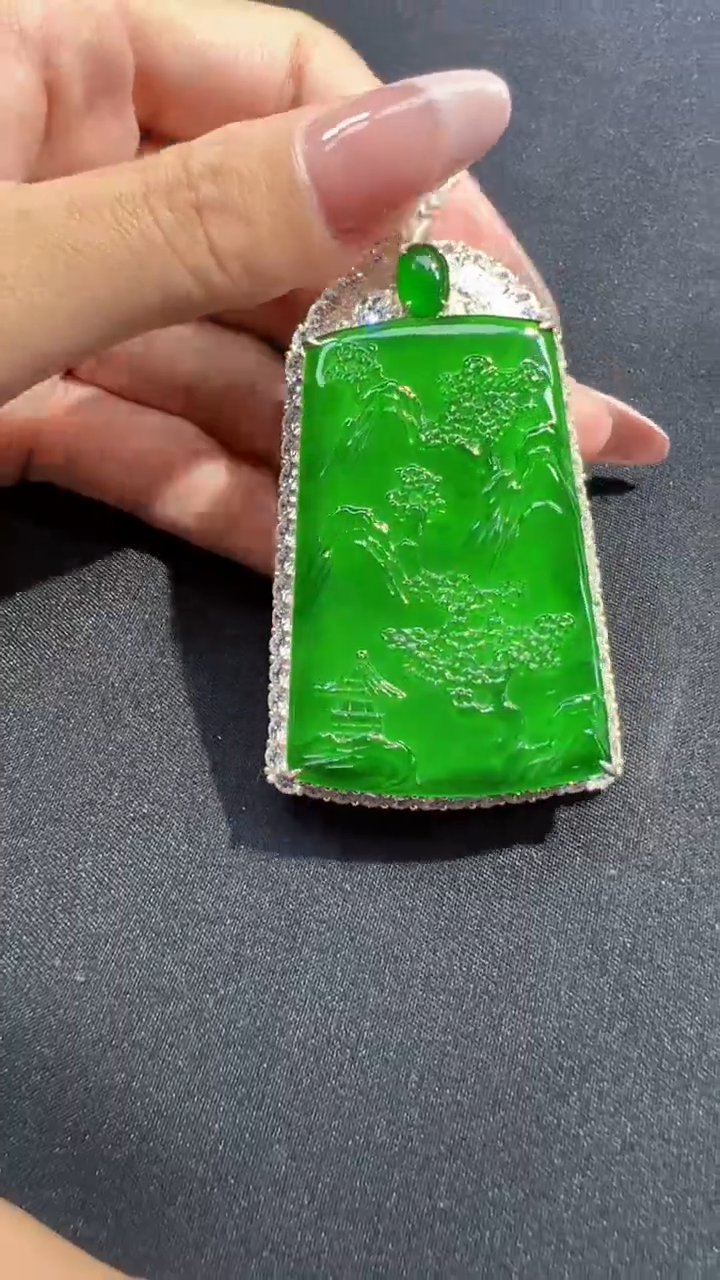 【闪购商品】定制翡翠未镶嵌吊坠 1