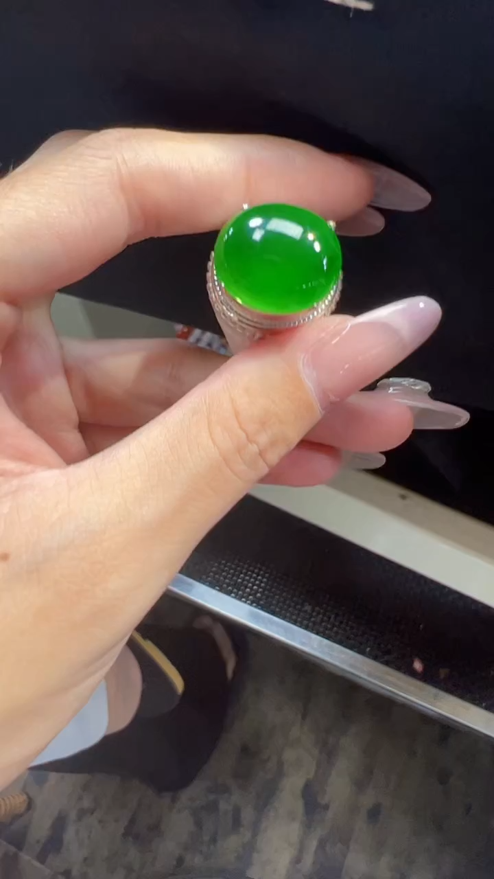 【闪购商品】定制翡翠未镶嵌蛋面1