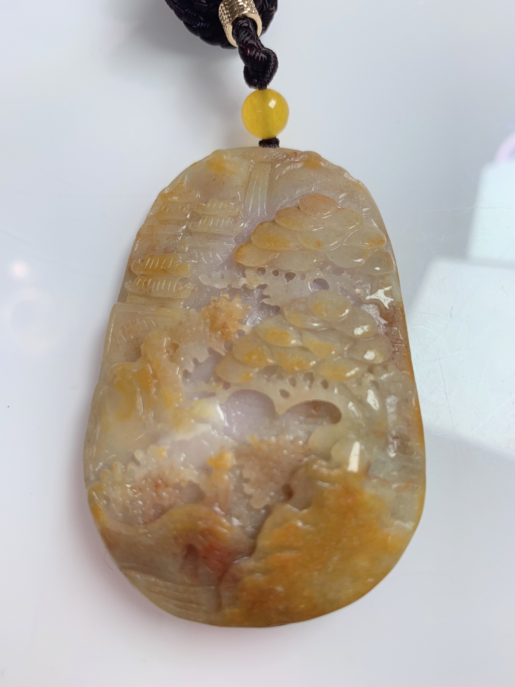 天然翡翠A货无滤镜实拍多彩山水吊坠一件