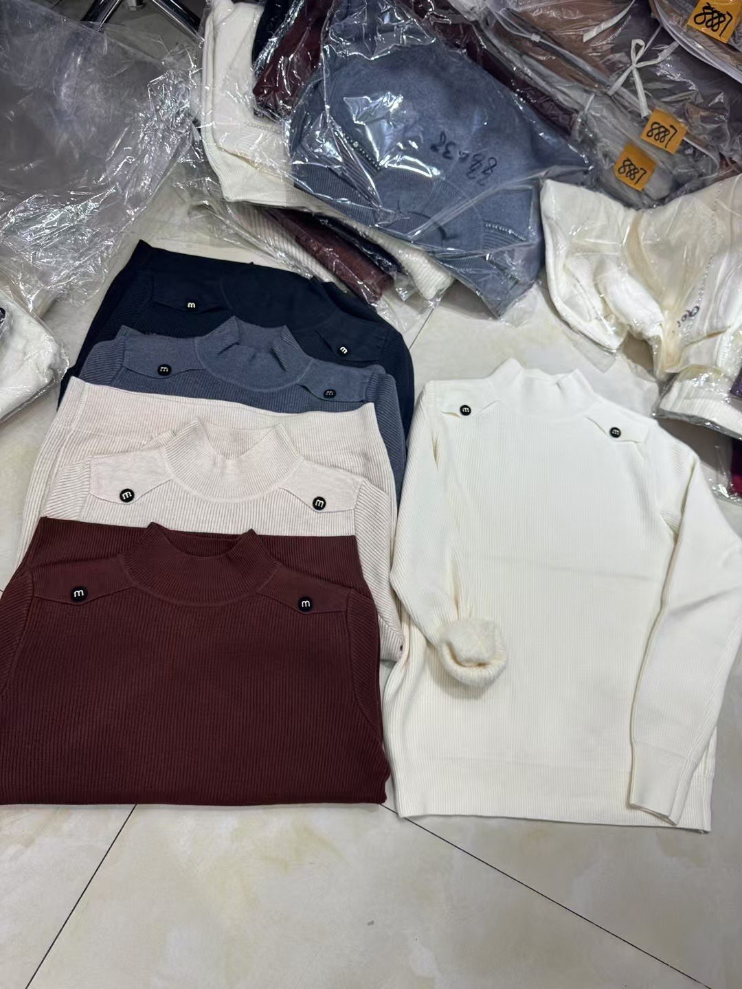 加绒加厚半高领毛衣女长袖针织衫内搭打底上衣秋冬季