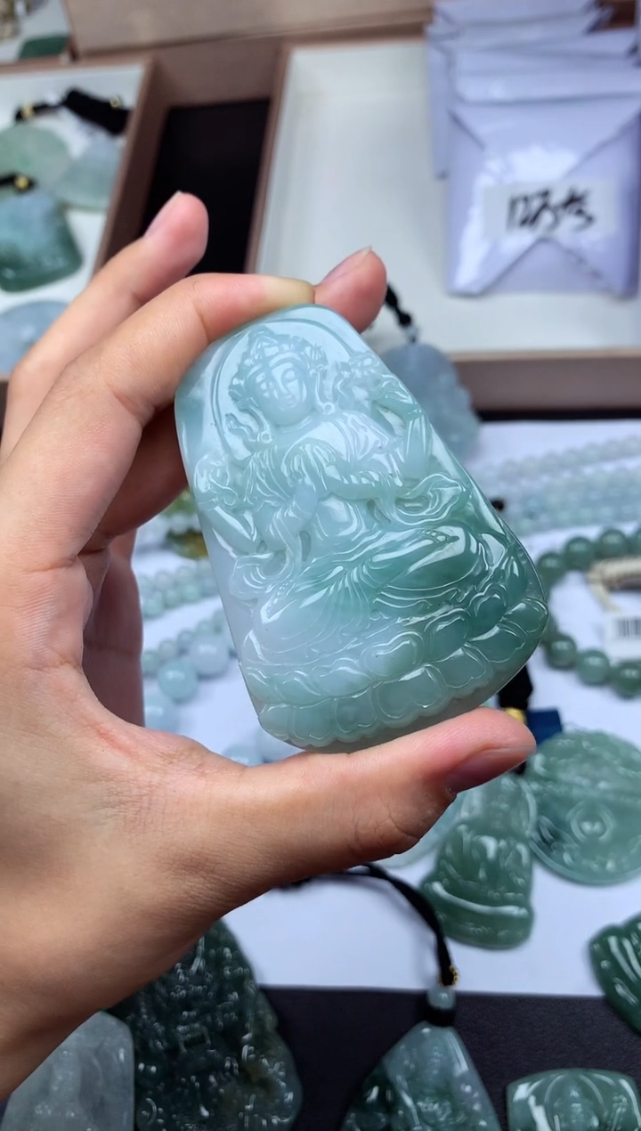 【闪购商品】翡翠颈饰未镶嵌3254889865565