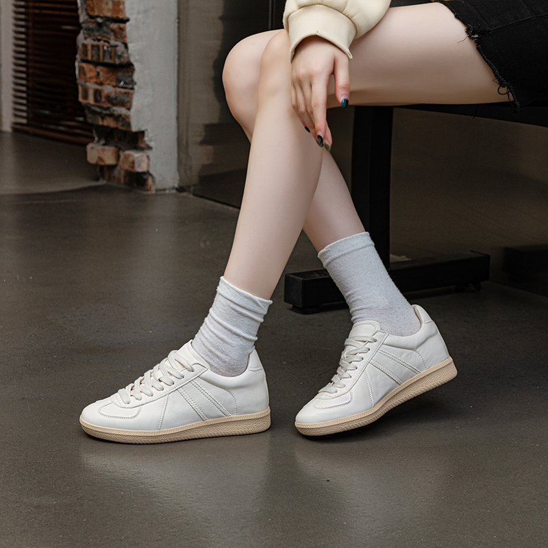 2025新款真皮德训阿甘鞋百搭软底舒适防滑休闲内增高百搭小众鞋子