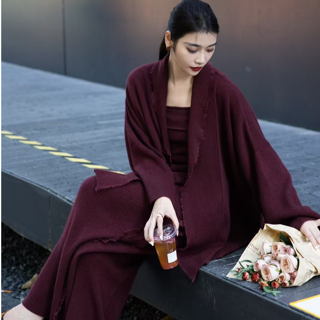 气质一整套穿搭宽松慵懒风女神范酒红色吊带开衫阔腿裤三件套秋装