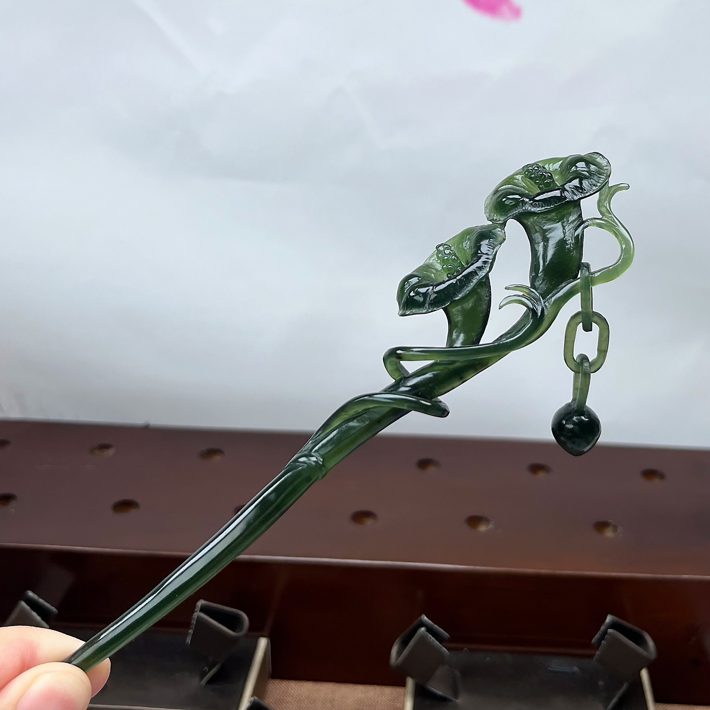 岫玉高品质牵牛花题材一体式流苏 整体长度19cm 簪体使用长度12cm