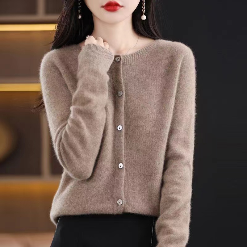 一线成衣100%纯羊毛衫女圆领开衫外套新款纯色宽松百搭长袖上衣