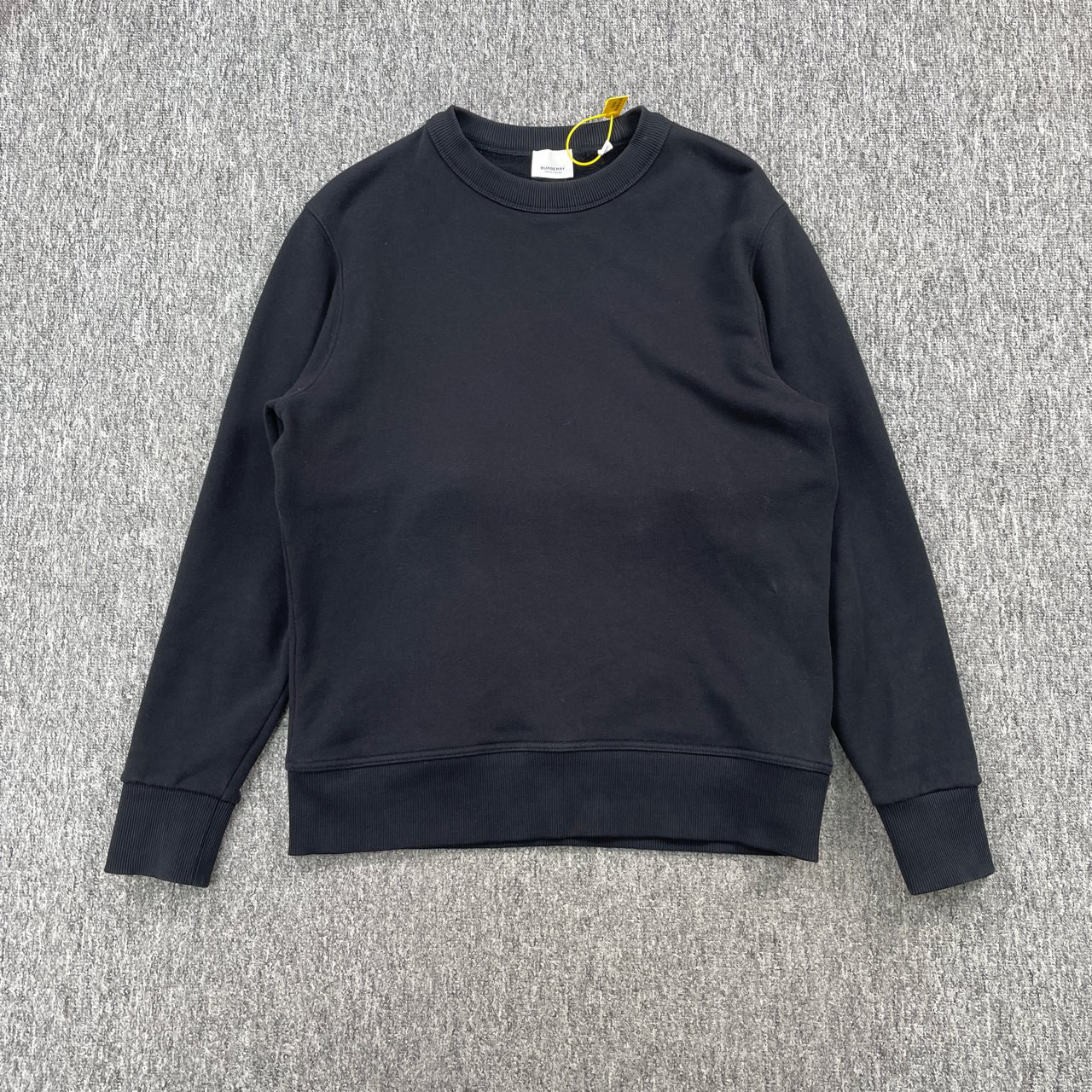 95新 BURBERRY/博柏利 9033/黑色印花长袖卫衣/S码/99新/小破洞