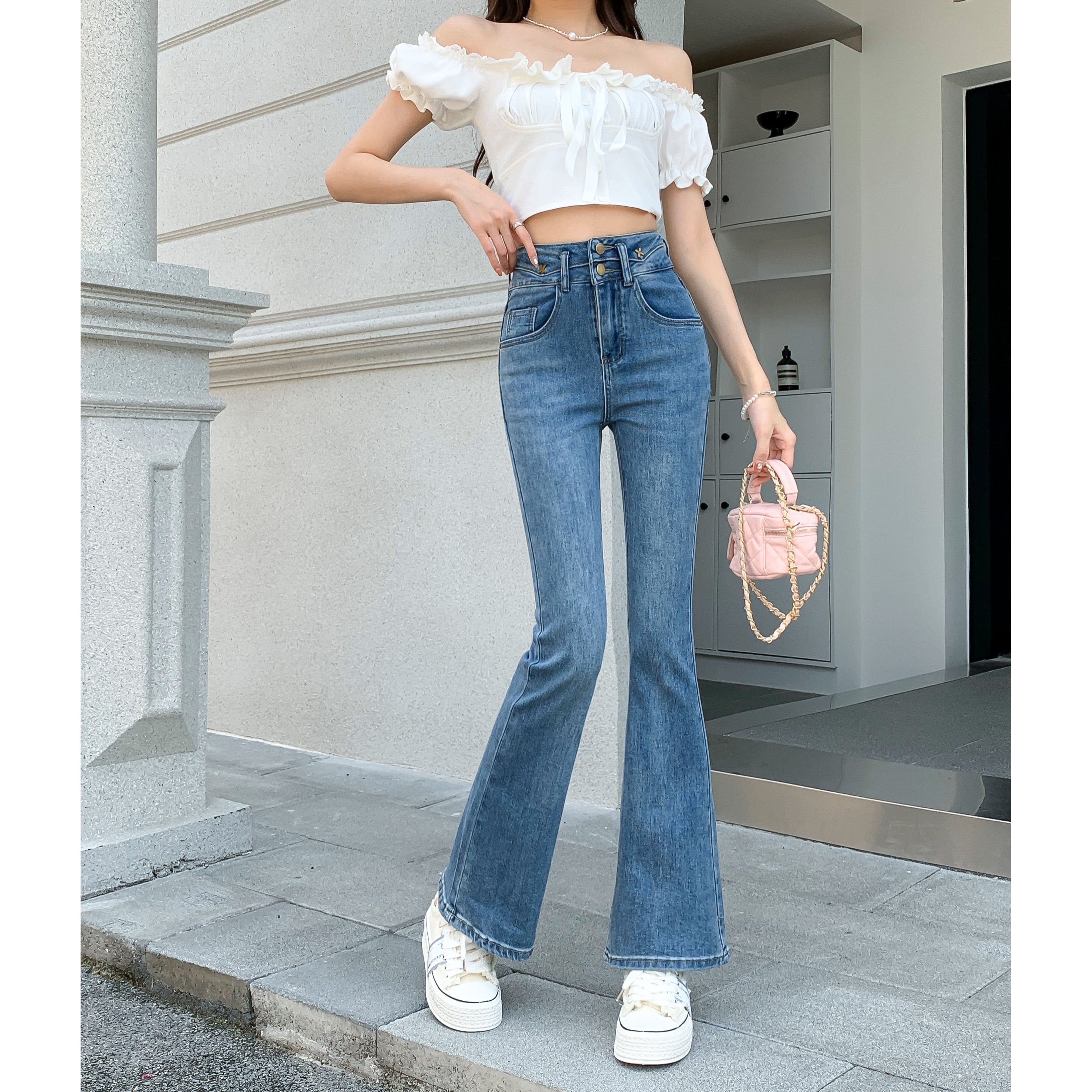 新款早春微喇牛仔裤高腰显瘦秋季新款