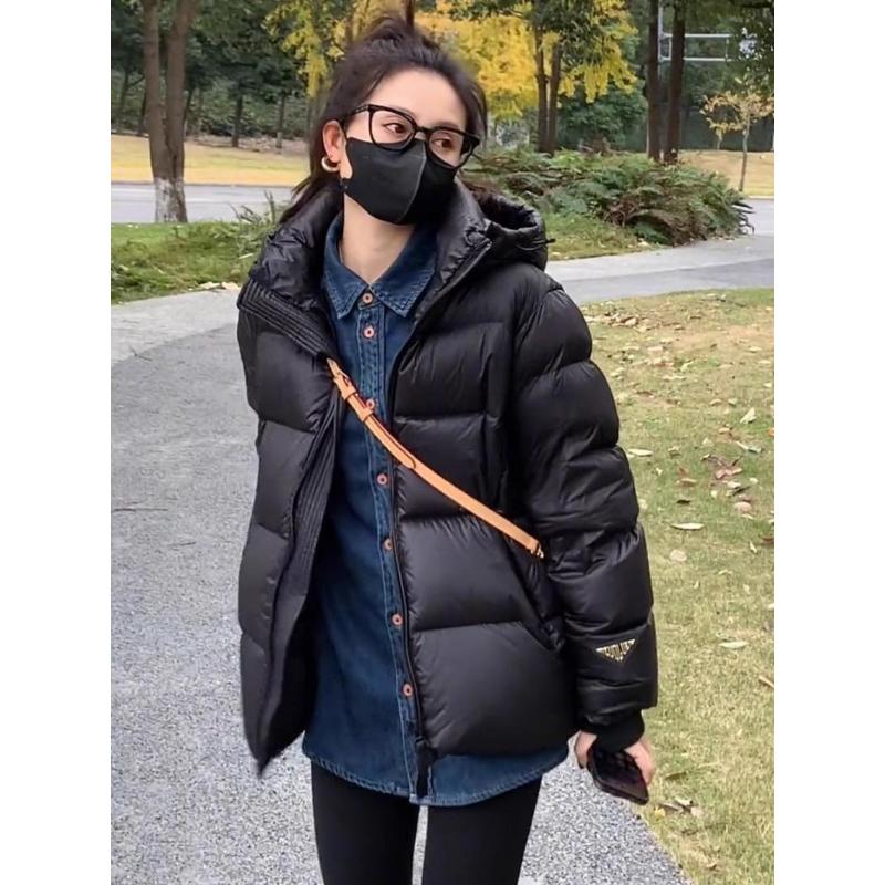 黑色羽绒服女短款2023年冬季新款小个子韩版加厚白鸭绒面包服外套