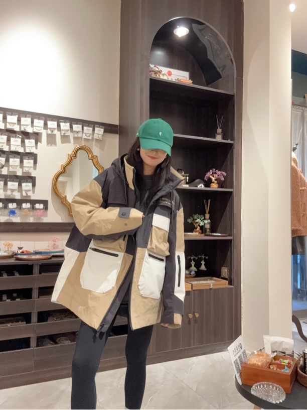 滑雪服户外羽绒服