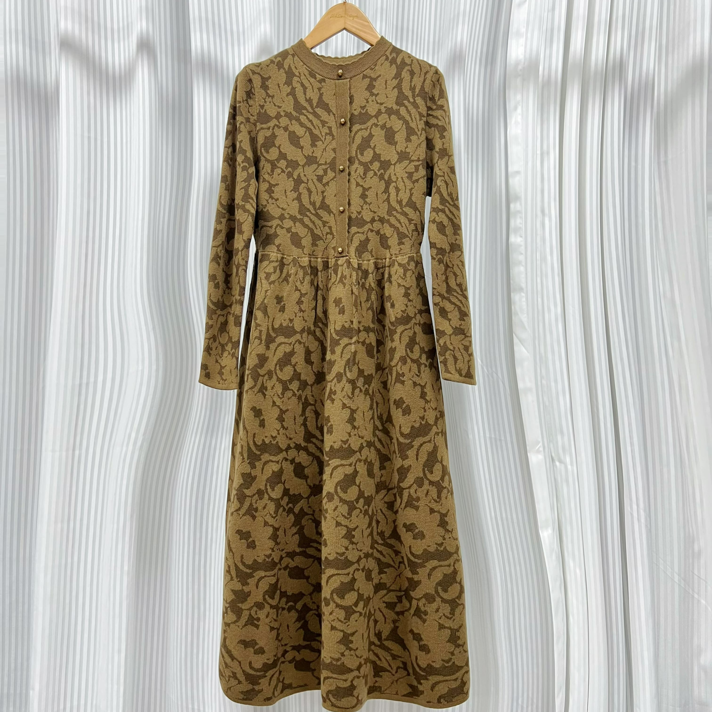 【新品】秋冬针织提花连衣裙优雅收腰显瘦百搭打底裙女