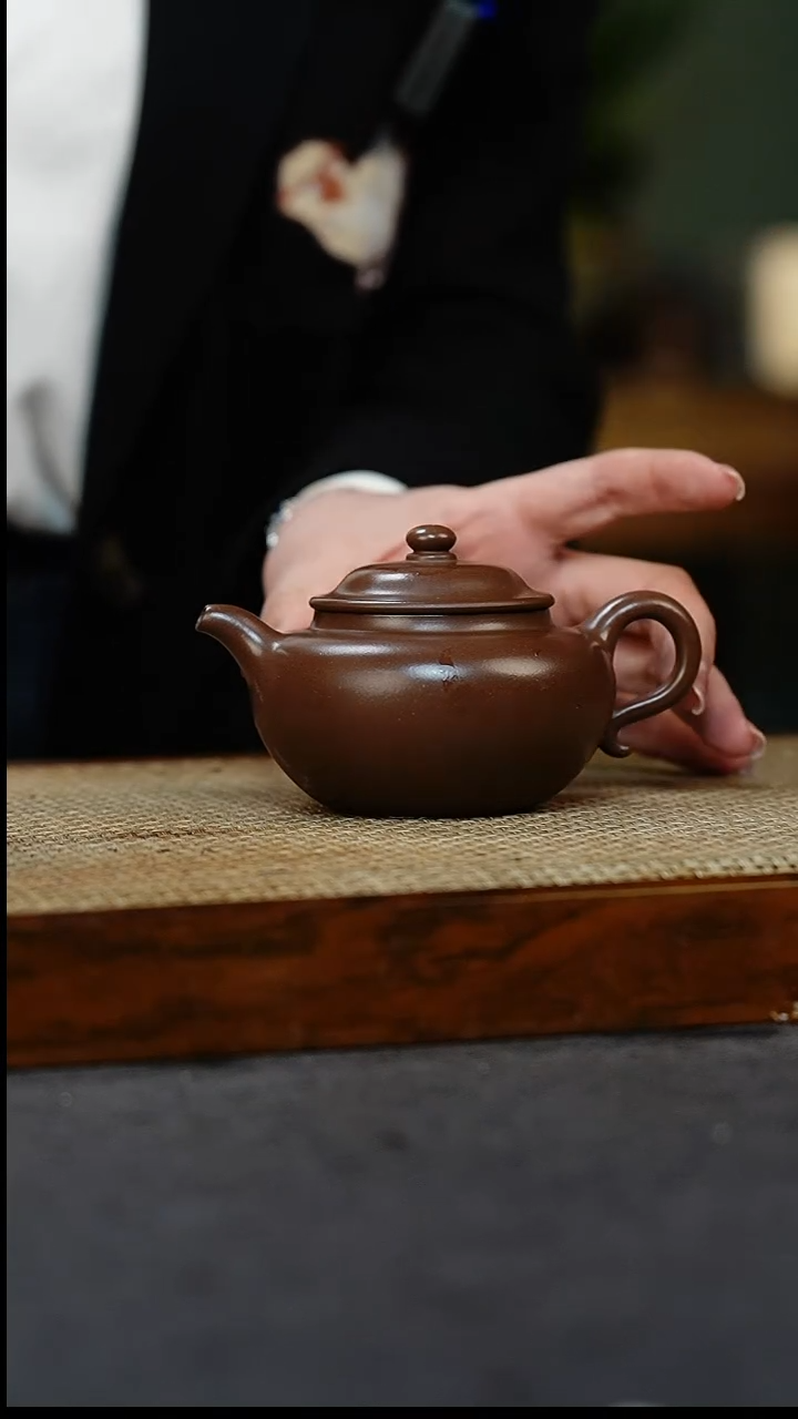 【闪购商品】紫砂茶壶莲子 革紫 160 正佳