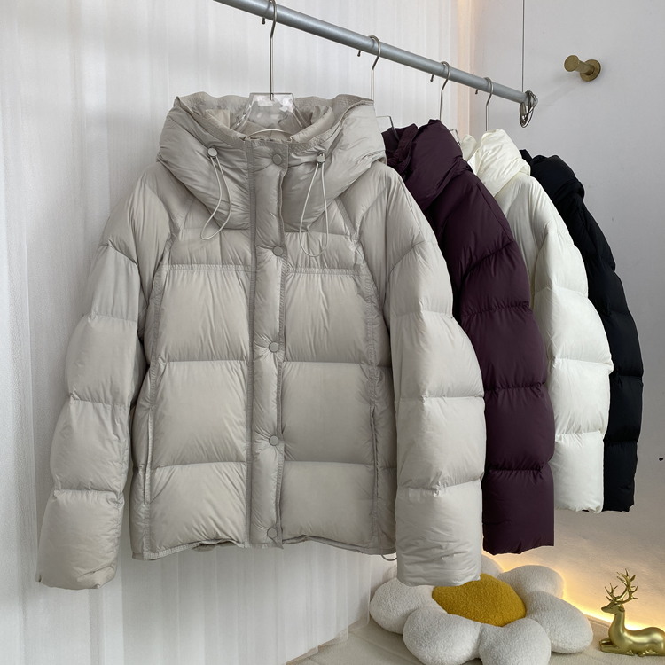 2025新款云朵泡芙软糯高品质90白鸭绒小个子羽绒服女户外羽绒服