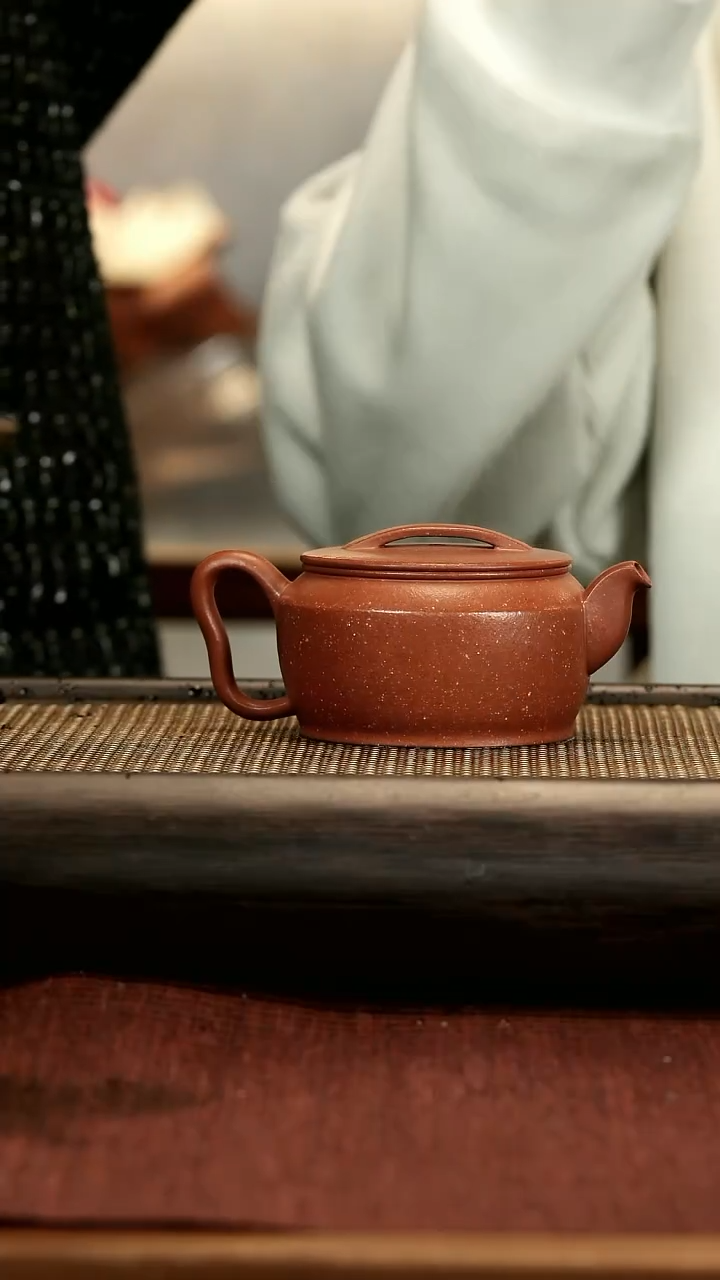 【闪购商品】紫砂茶壶范思思隶瓦