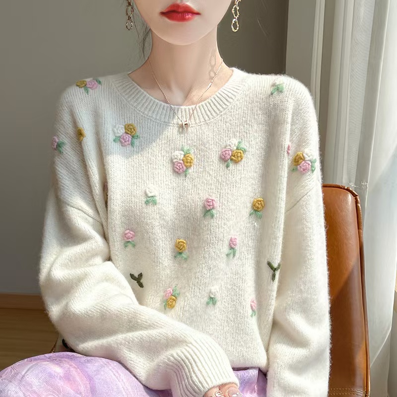 秋冬新款羊绒衫女宽松圆领小碎花丝绒温柔羊绒针织打底衫毛衣女