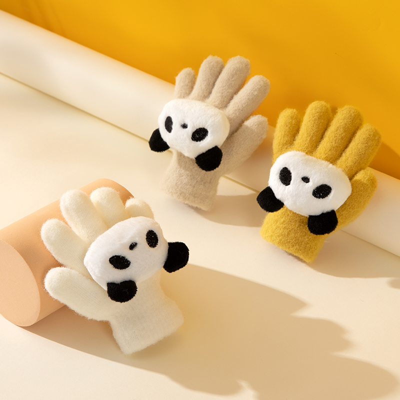 毛绒儿童手套秋冬男童女童五指手套宝宝保暖冬季婴幼儿可爱小熊猫
