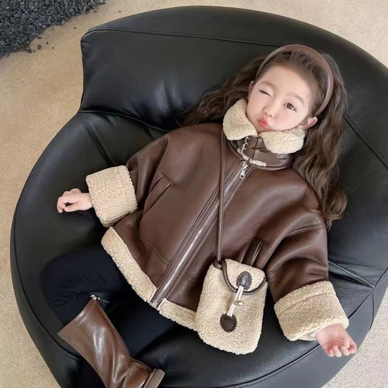 女童皮毛一体皮衣2024新款加绒外套秋冬季儿童洋气机车羊羔绒冬装