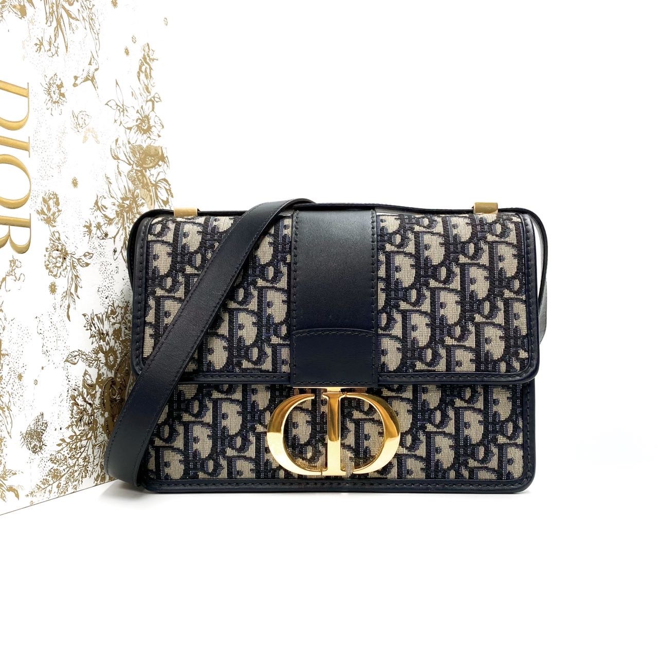 99新 Dior/迪奥 DIOR老花帆布拼皮金扣蒙田盒子包单肩包