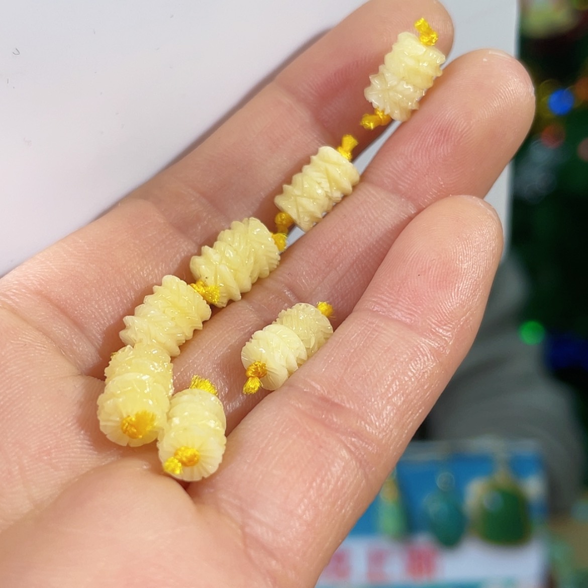 【闪购商品】蜜蜡珠宝奇石未镶嵌发一件，多样性发货