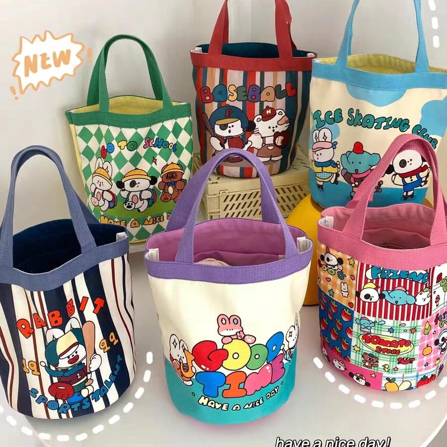 2023新款日系帆布包卡通刺绣动物字母大容量手提包水桶包妈咪包