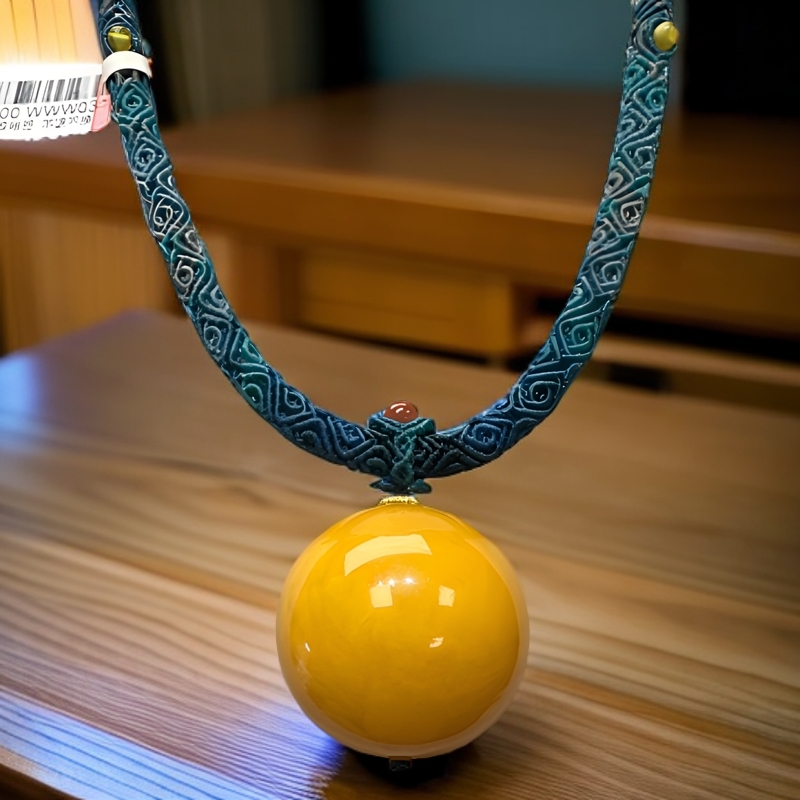 老珠宝琥珀蜜蜡鸡油黄俄料大圆珠吊坠毛衣链手串精工编织孤品收藏