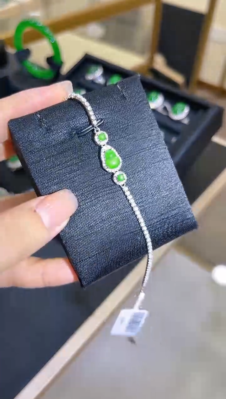 【闪购商品】翡翠手链银S925镶嵌团购多样性发货只发一件