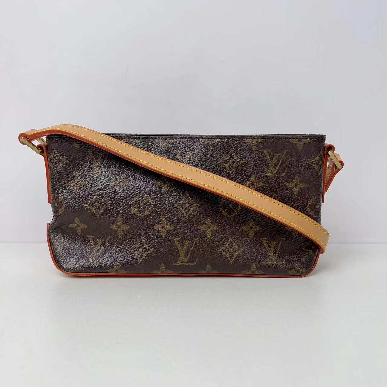 95新 LouisVuitton/路易威登 中古LV小船包斜挎单肩包 