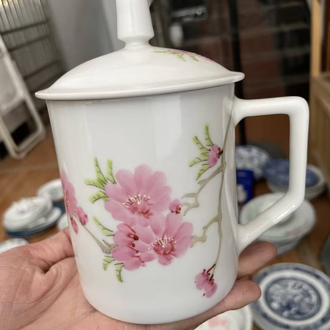 景德镇陶瓷手绘水点桃花办公杯家用白瓷高档带盖精美