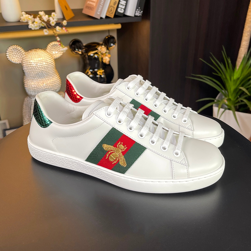 全新未使用 GUCCI/古驰 Q现货系列小蜜蜂牛皮板鞋男码429446A38G0