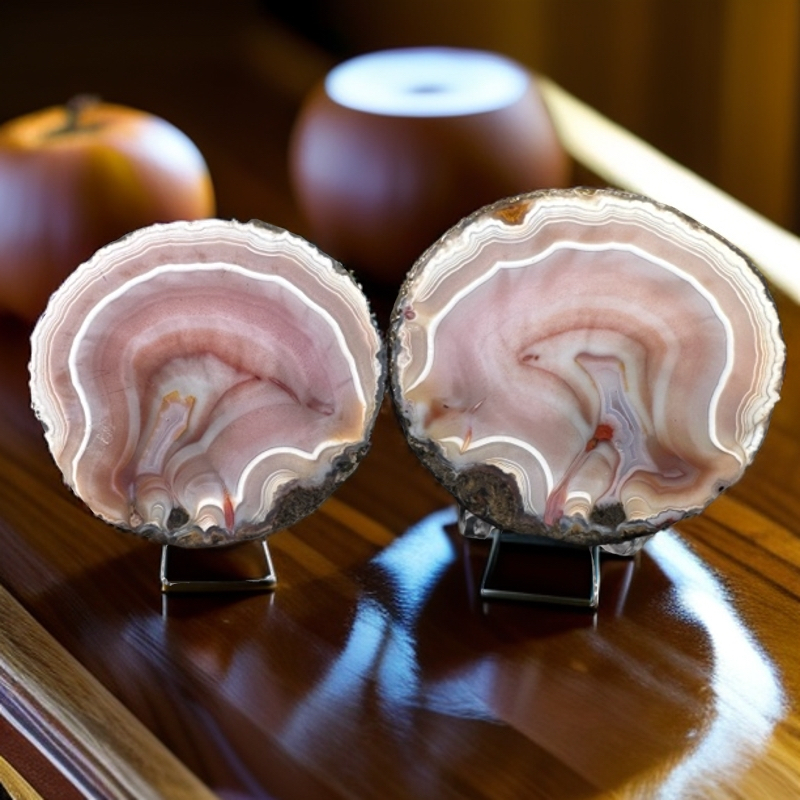 无品牌纯天然宣化战国红玛瑙玉石瓷白拉丝粉俏色原石皮对石款摆件