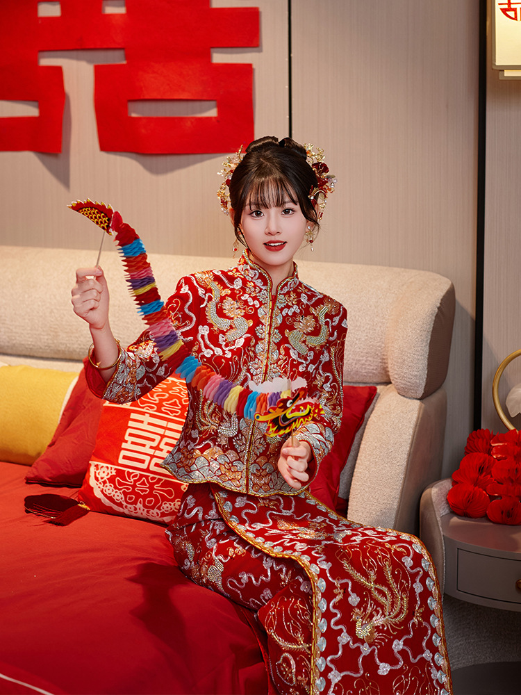 丝绒秀禾服冬季2025新款新娘修身结婚敬酒嫁衣中式婚服出阁礼服