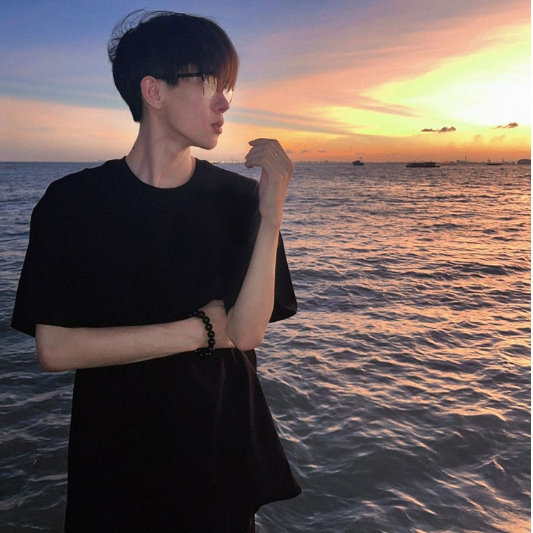 纯黑色百搭学生短袖t恤男款美式ootd穿搭重磅纯棉半袖体恤夏天ins