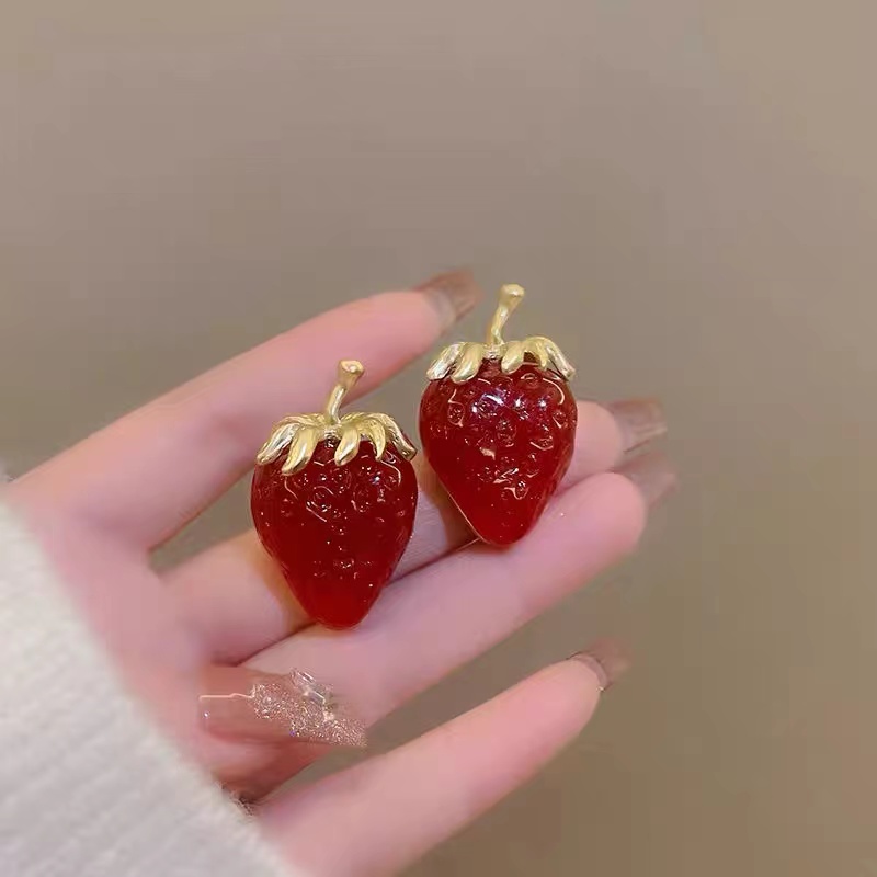 铜合金耳饰 莓你不行  气质可爱红色小众甜美迷你时尚耳钉女5002