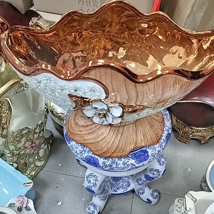 摆件瑕摆。。。。。。。。。。。。。。。。